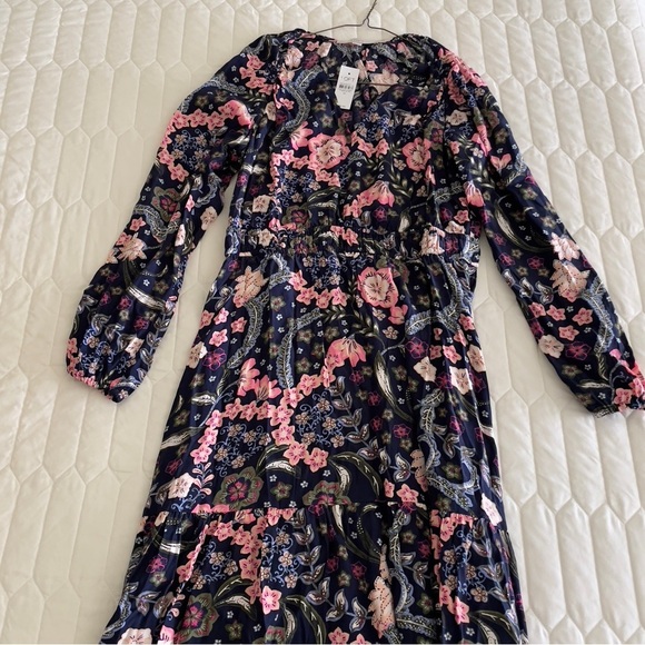 NWT LOFT Navy Floral V-Neck Dress Size M - Picture 3 of 4